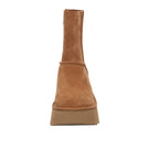 Ugg |