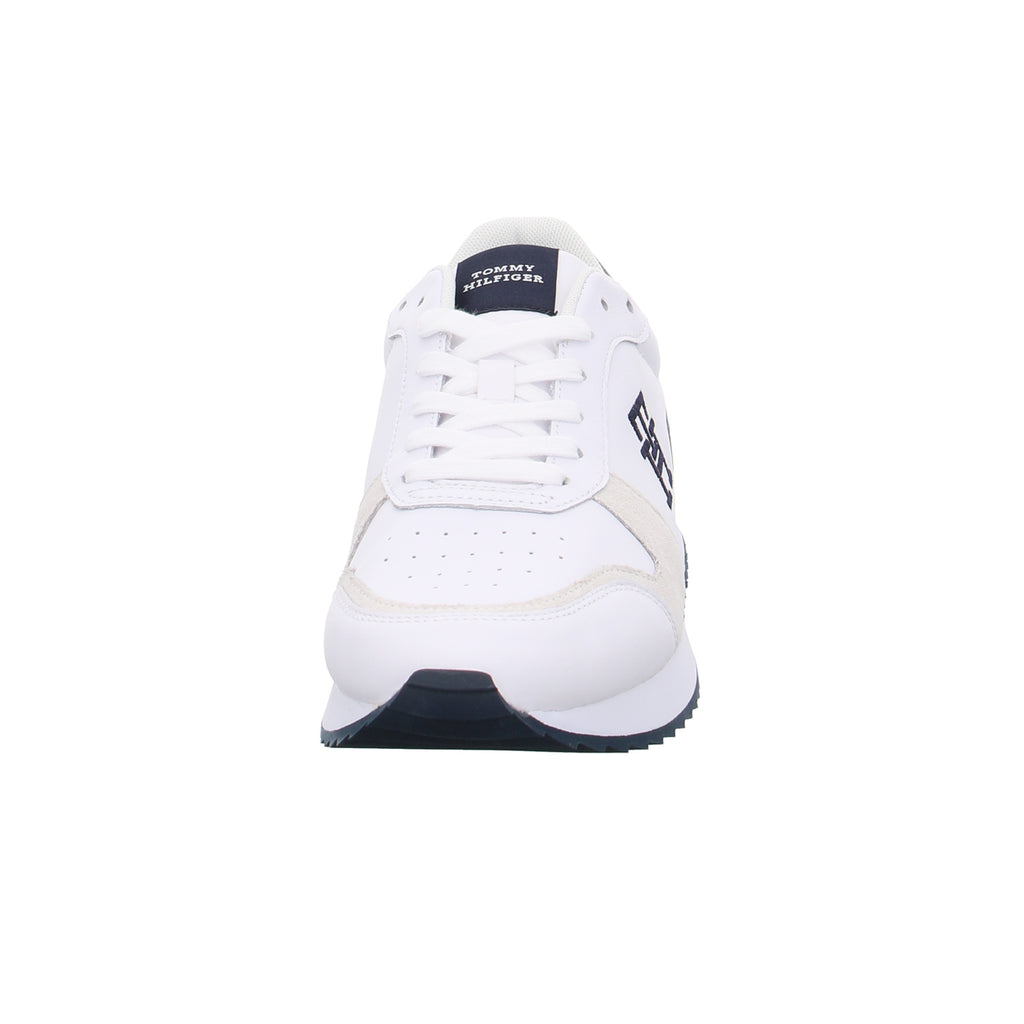 Tommy Hilfiger |