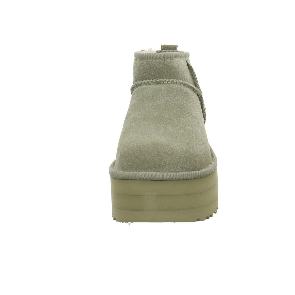 Ugg |