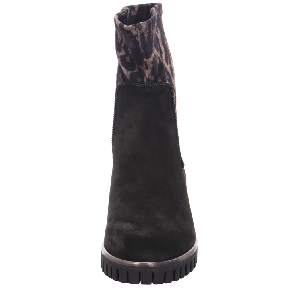 Donna Carolina | 40.669.148