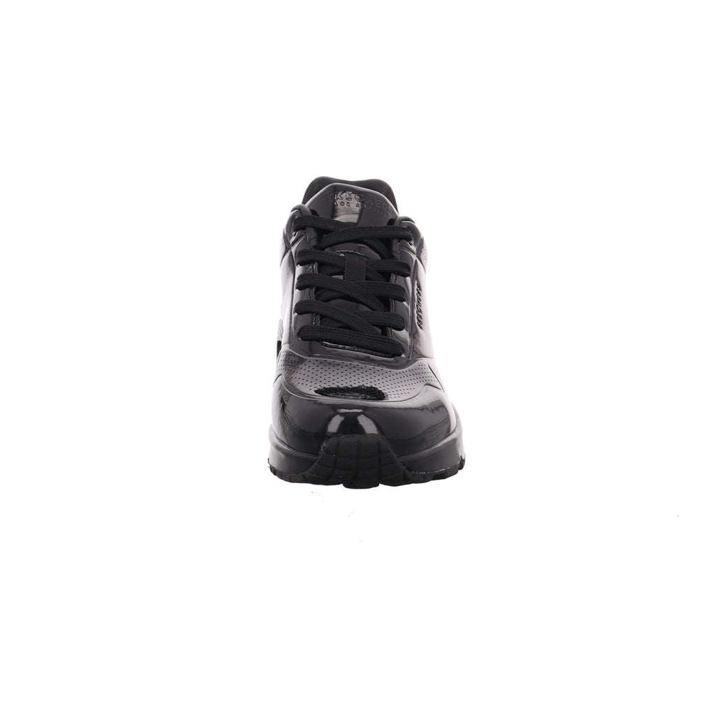 Skechers |