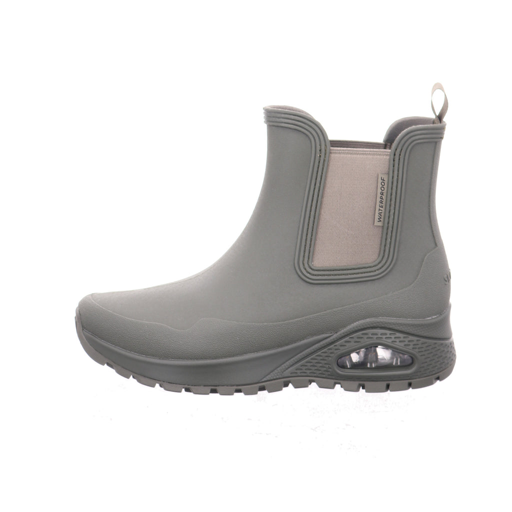 Skechers |
