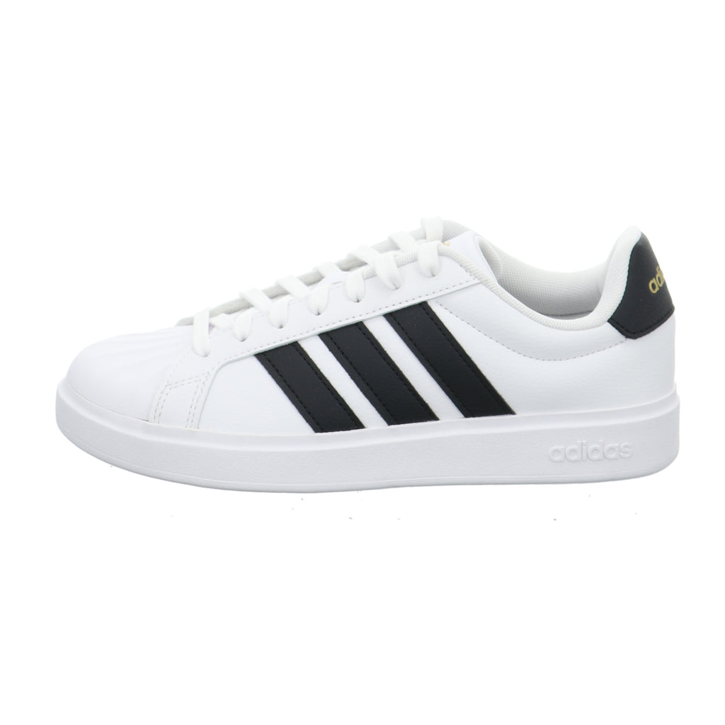 Adidas |