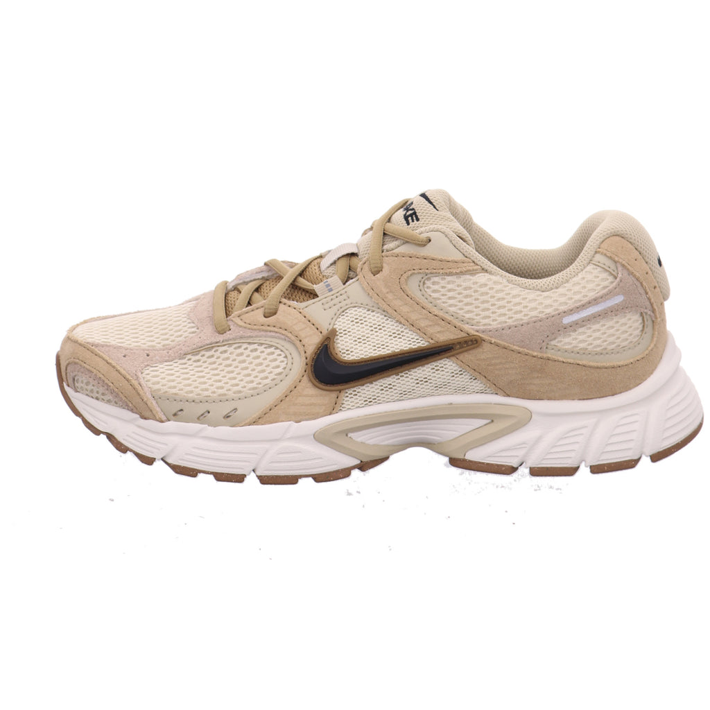 Nike |