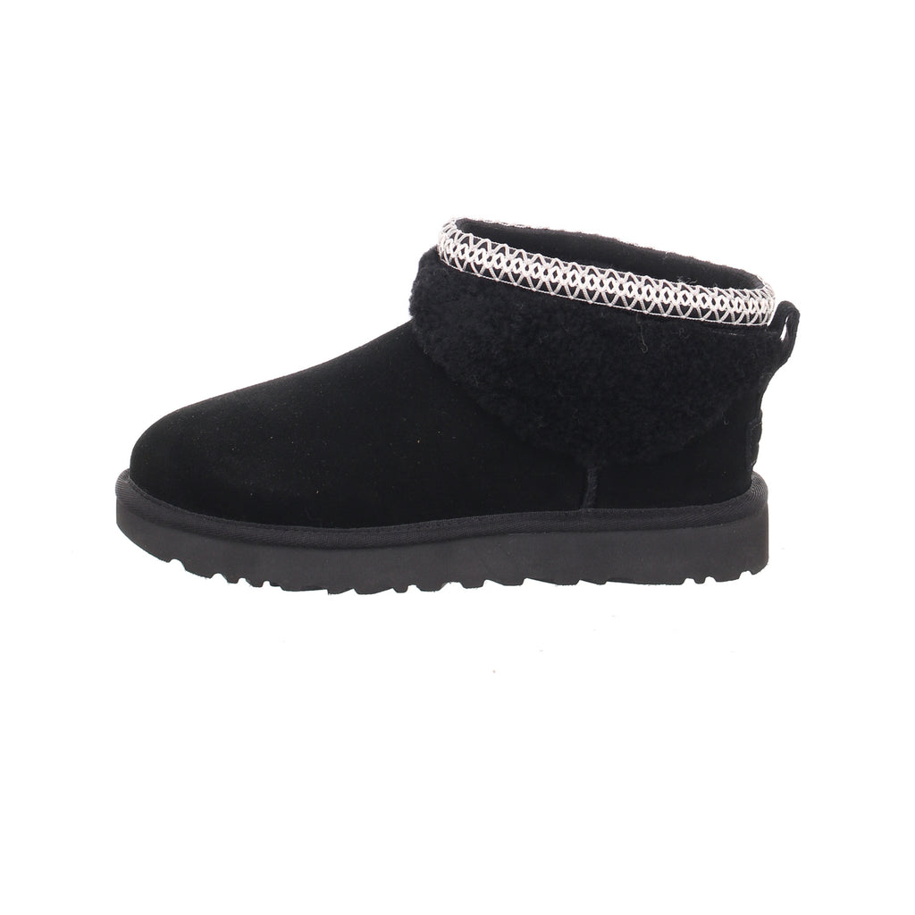 Ugg |