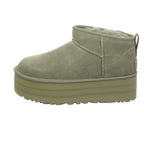 Ugg |