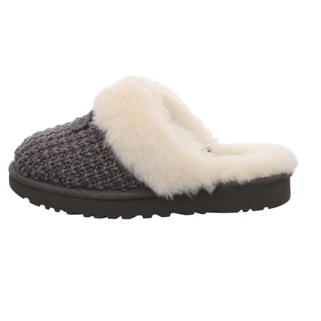 Ugg |