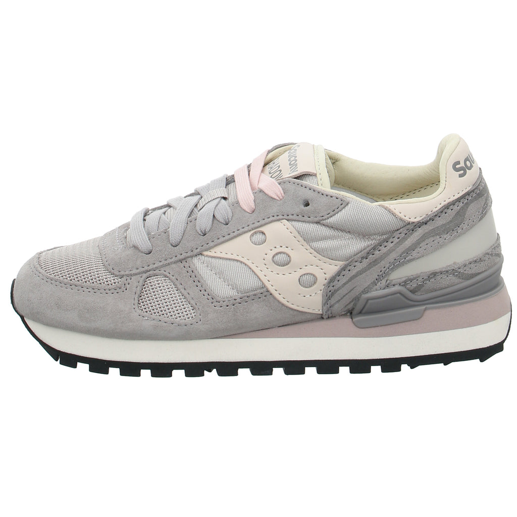 Saucony |
