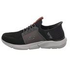 Skechers |
