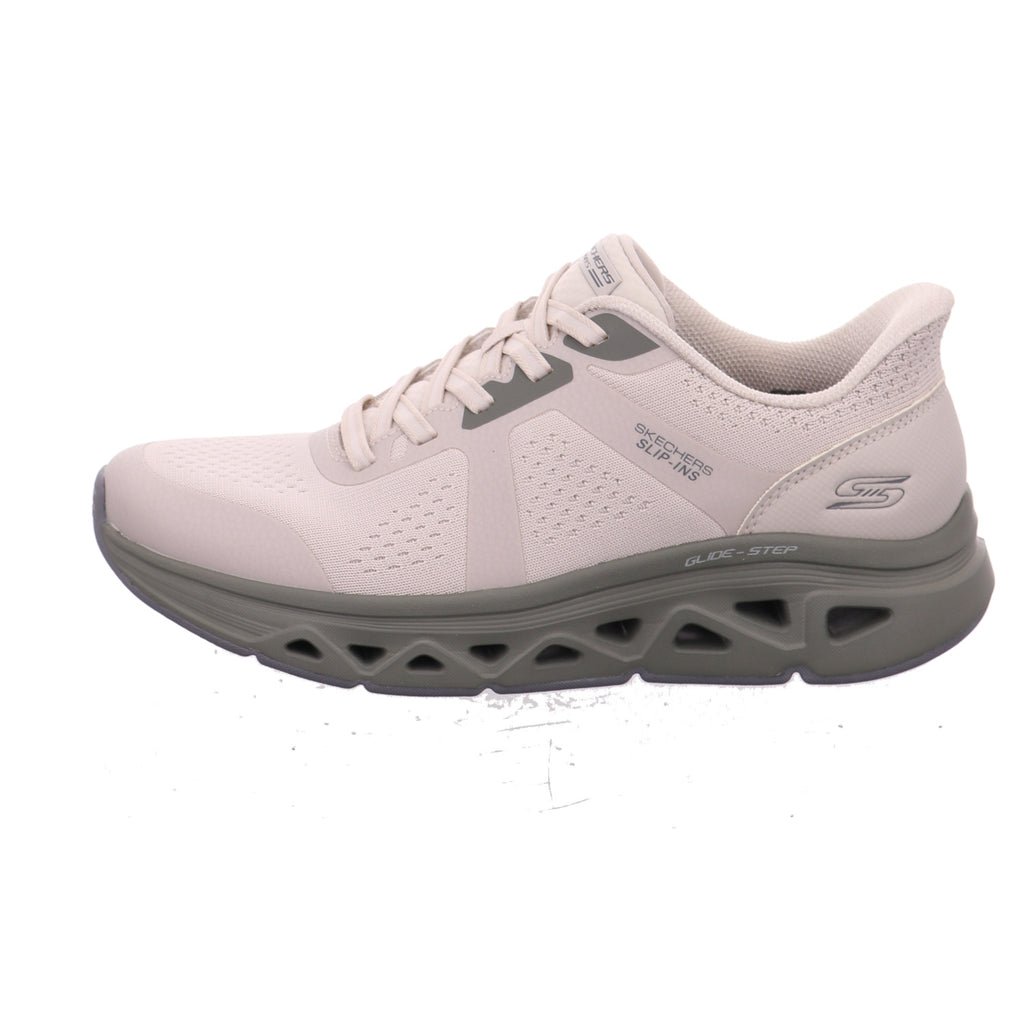 Skechers |