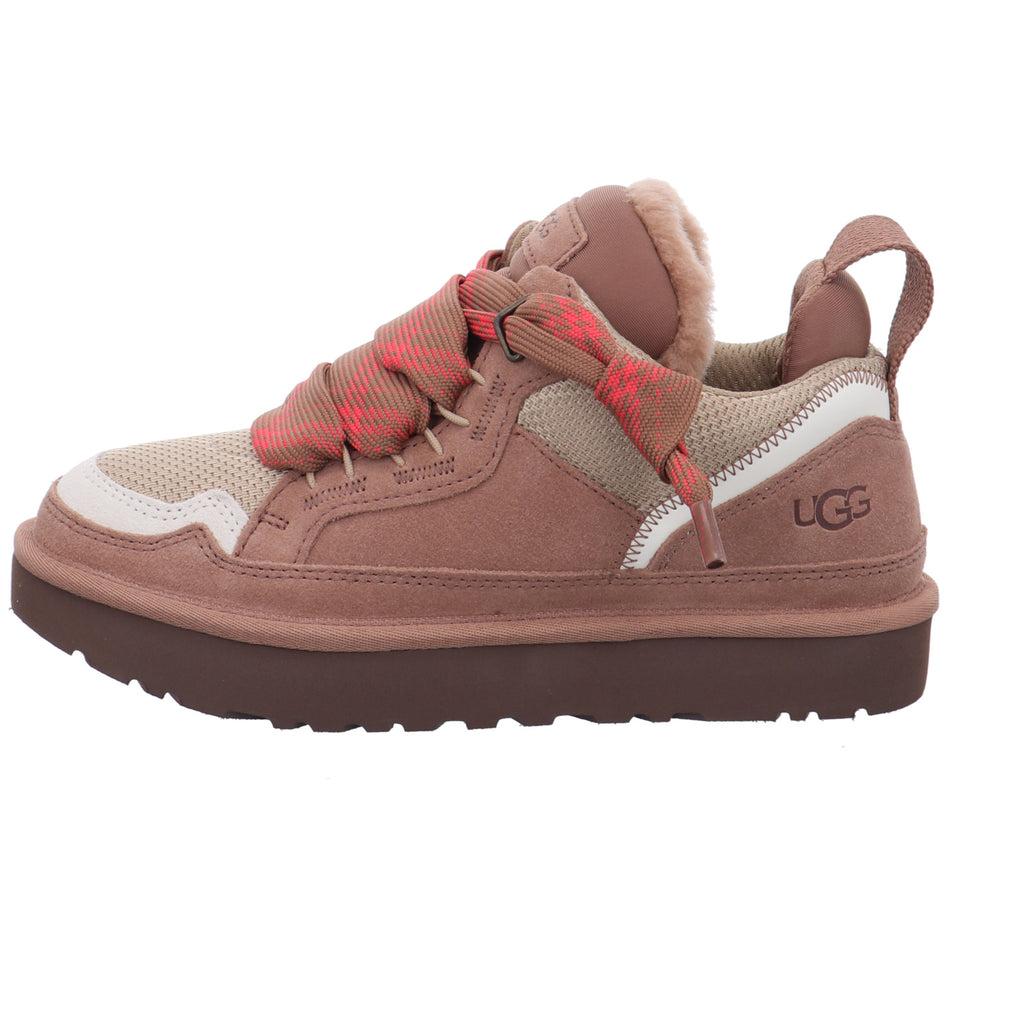 Ugg |