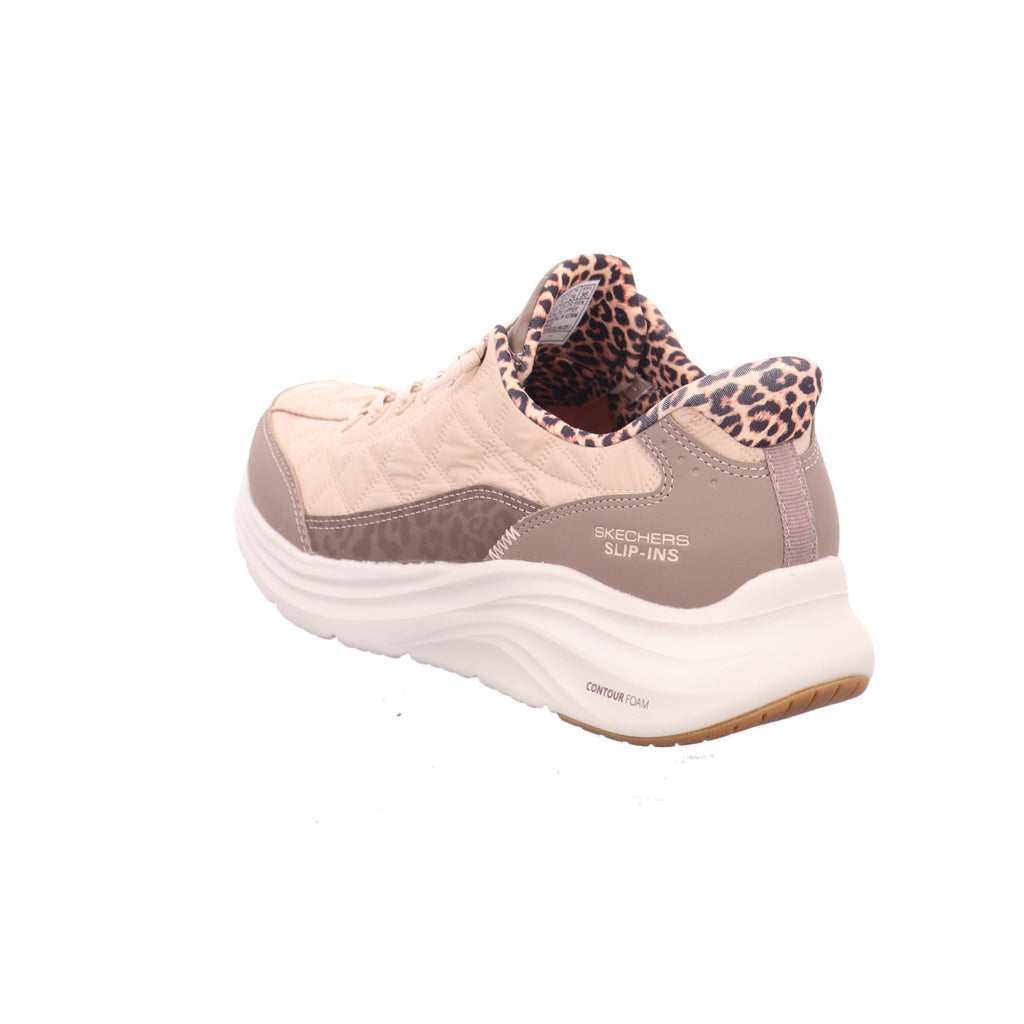 Skechers |
