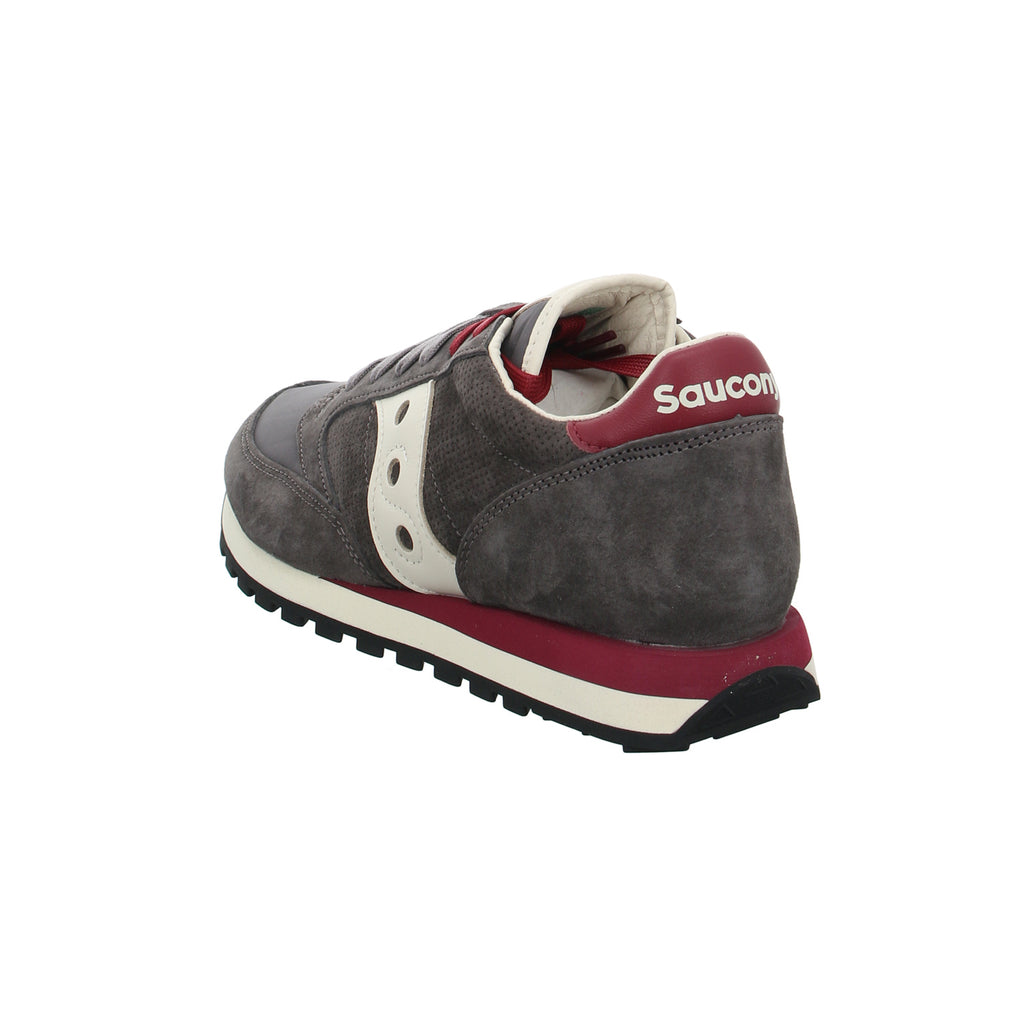 Saucony |