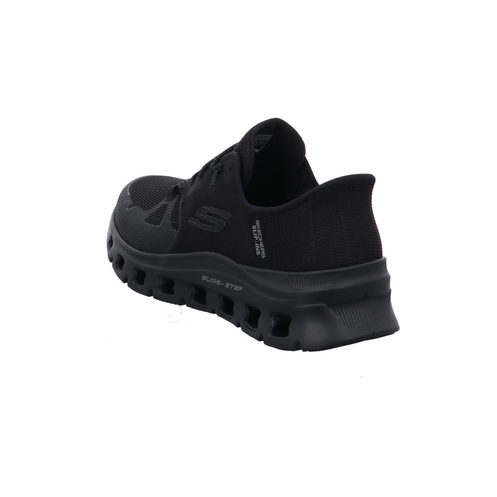 Skechers |