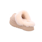 Ugg |