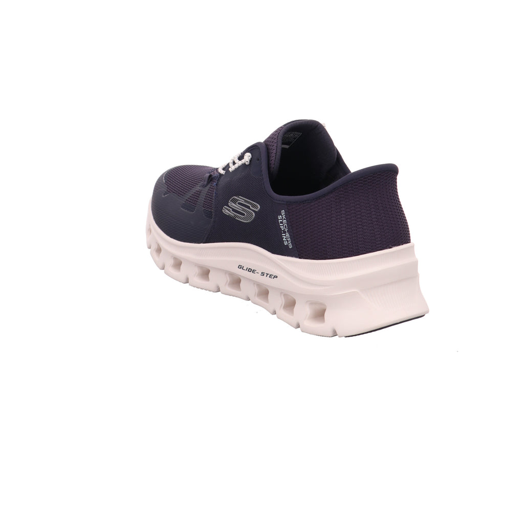 Skechers |