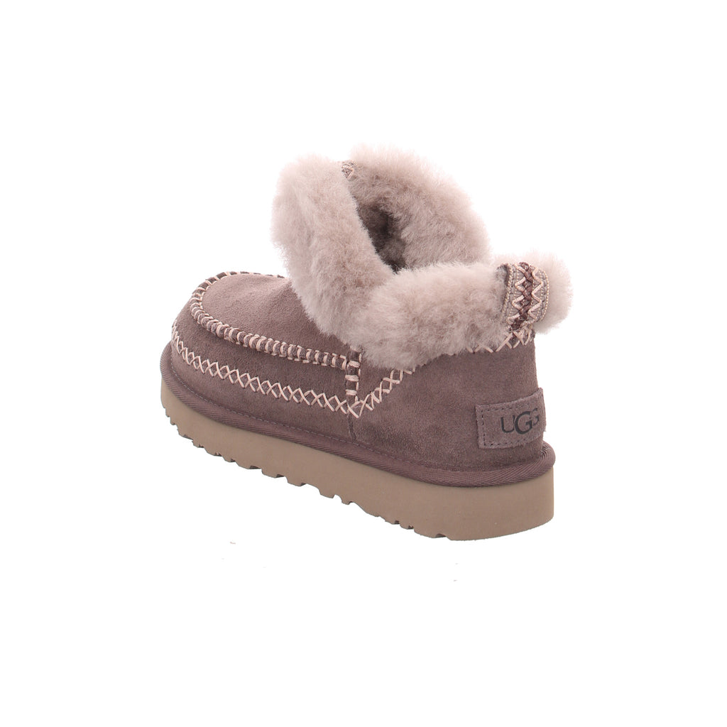 Ugg |