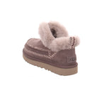 Ugg |