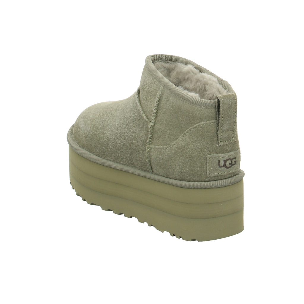 Ugg |