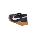 Nike |