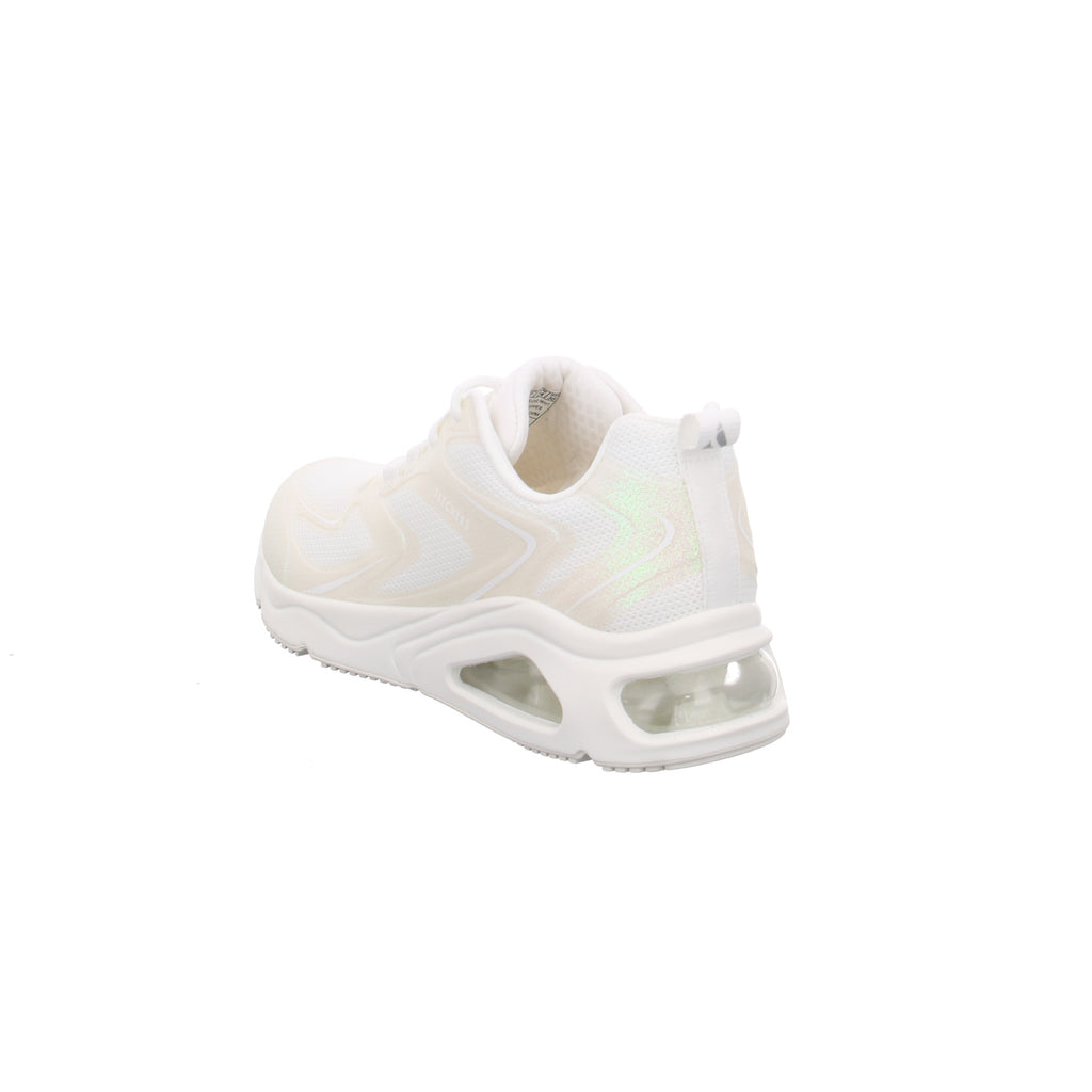 Skechers |