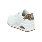 Skechers |