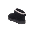 Ugg |