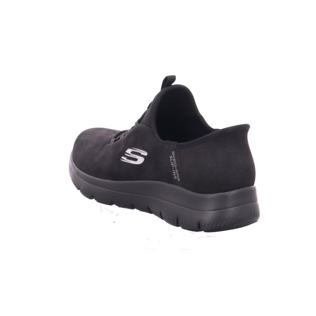 Skechers |