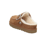 Ugg |