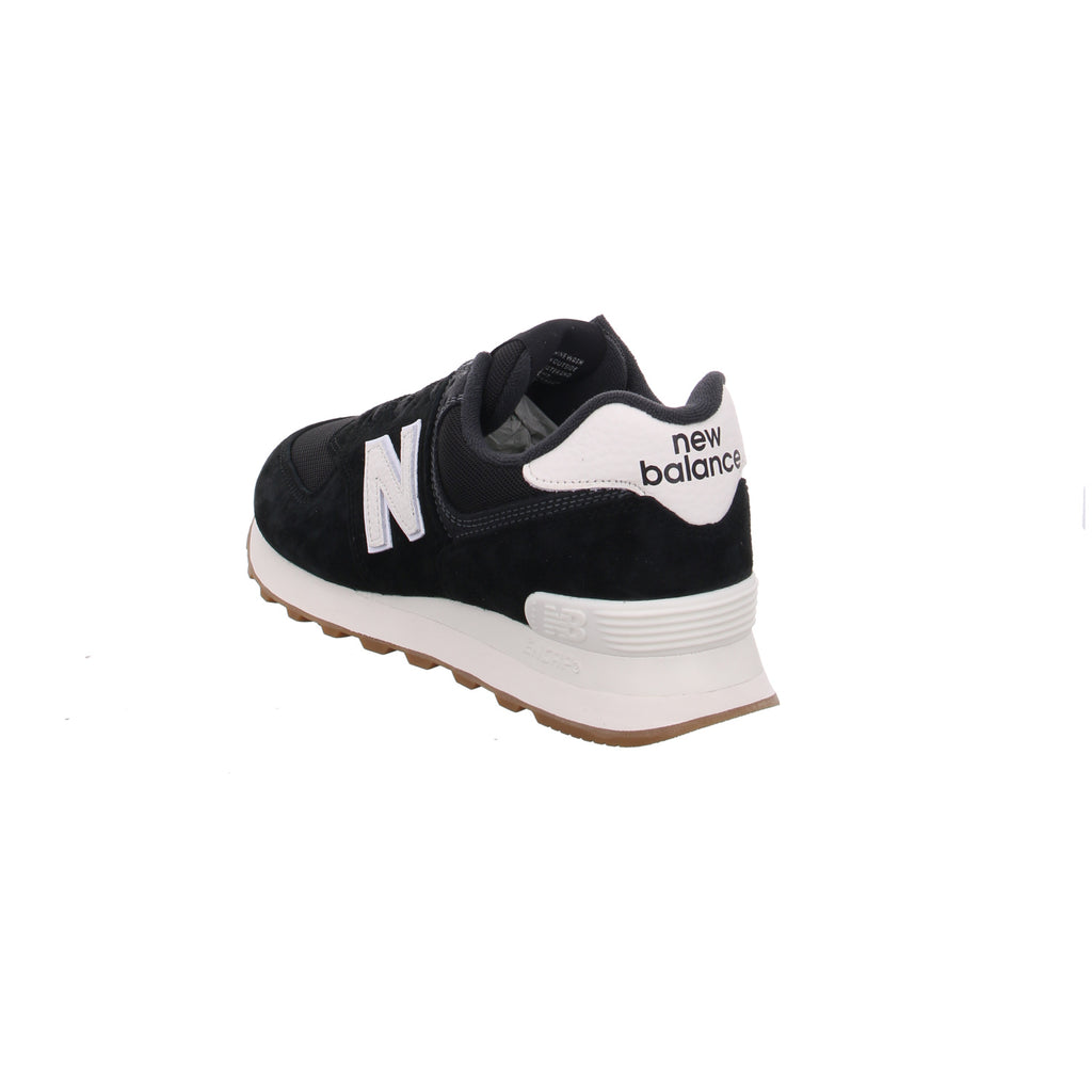 New Balance |