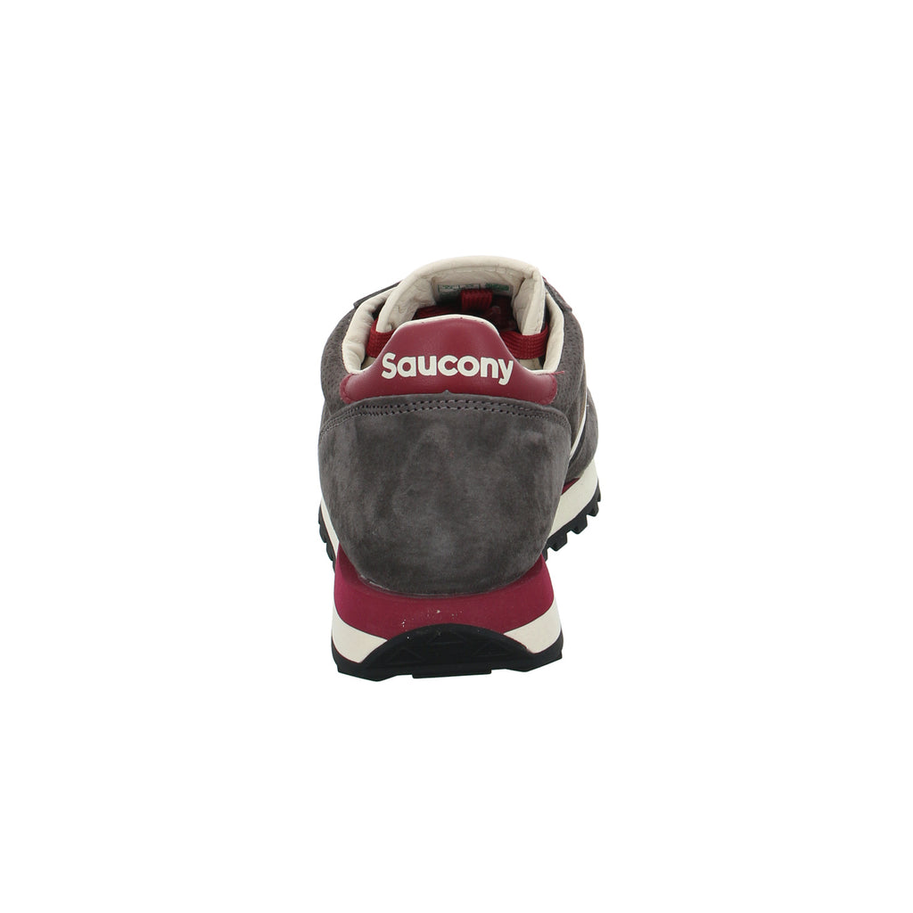 Saucony |