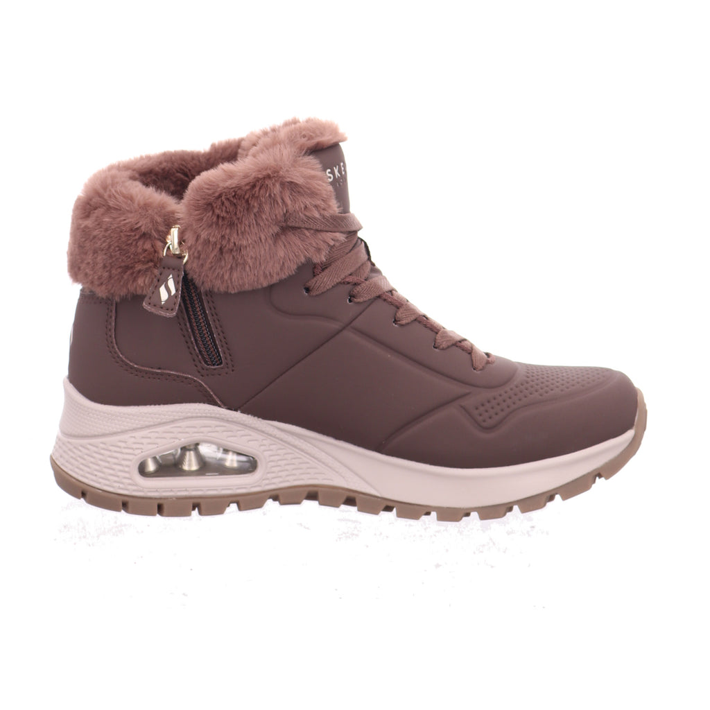 Skechers |