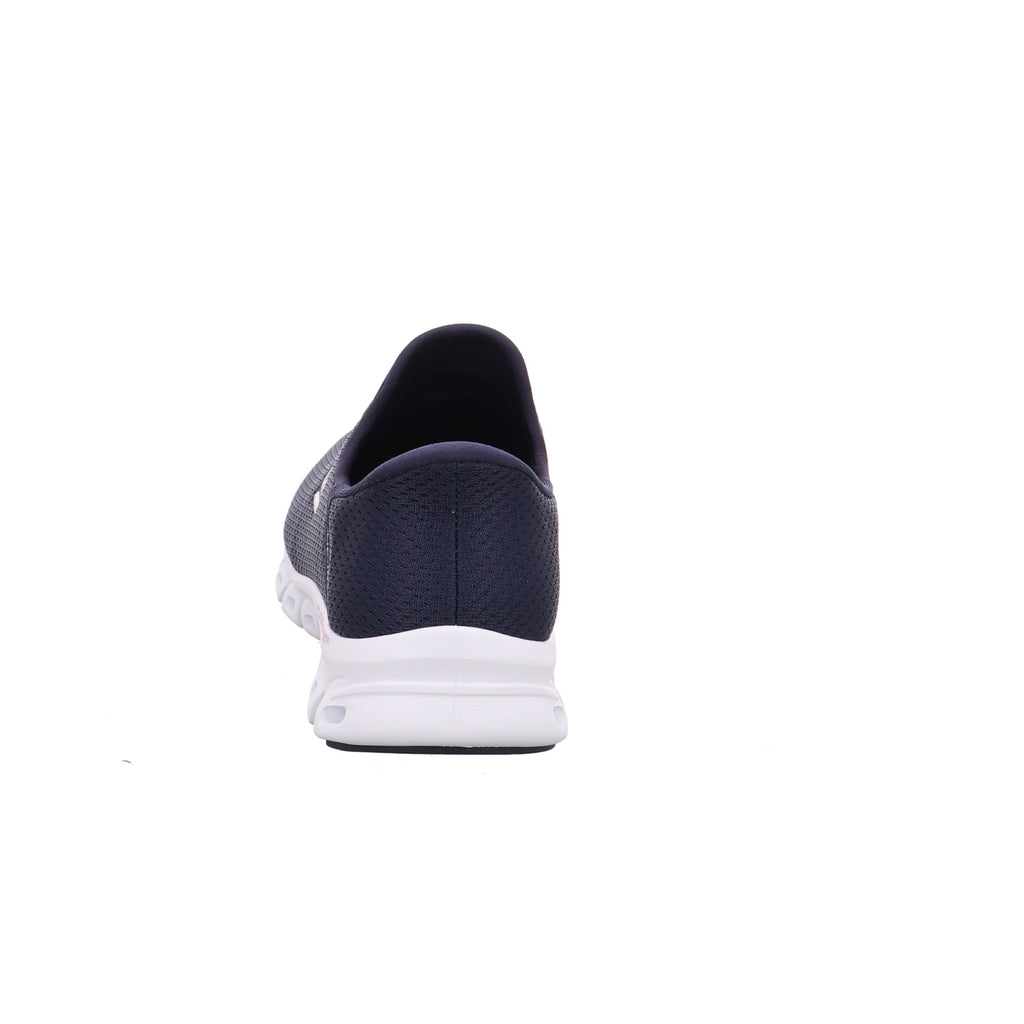 Skechers |