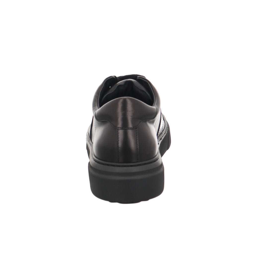 MarcCain |