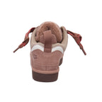 Ugg |