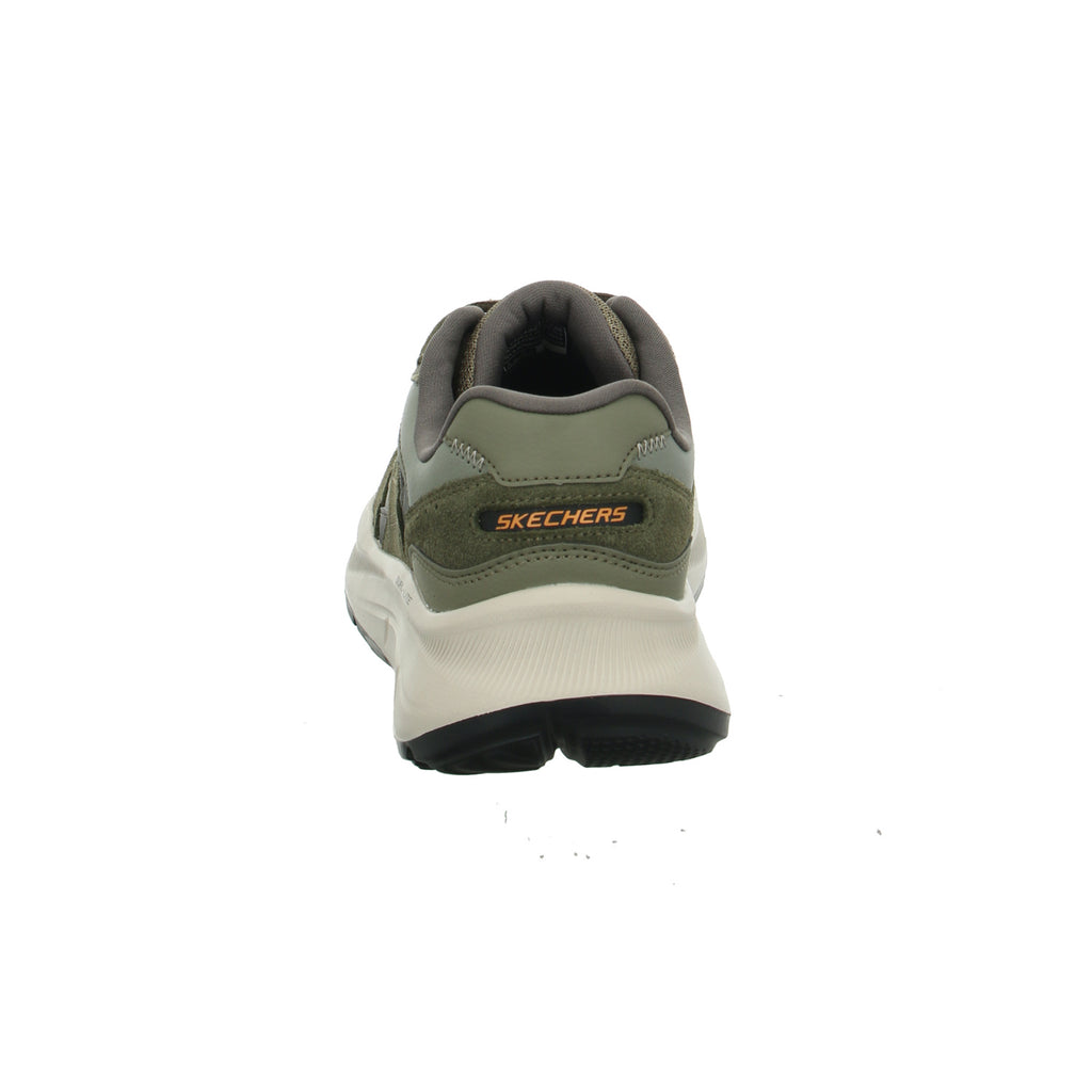 Skechers |
