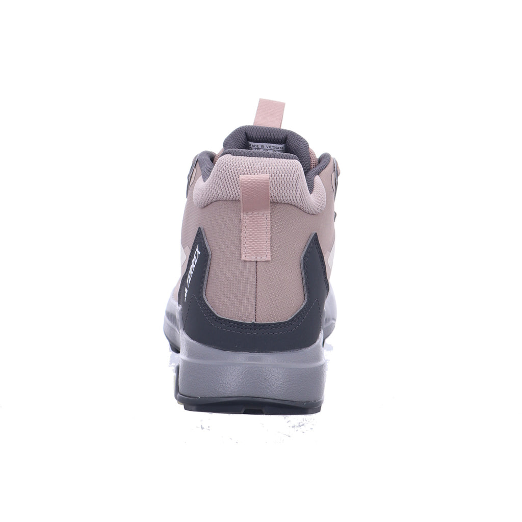 Adidas |
