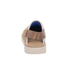 Ugg |