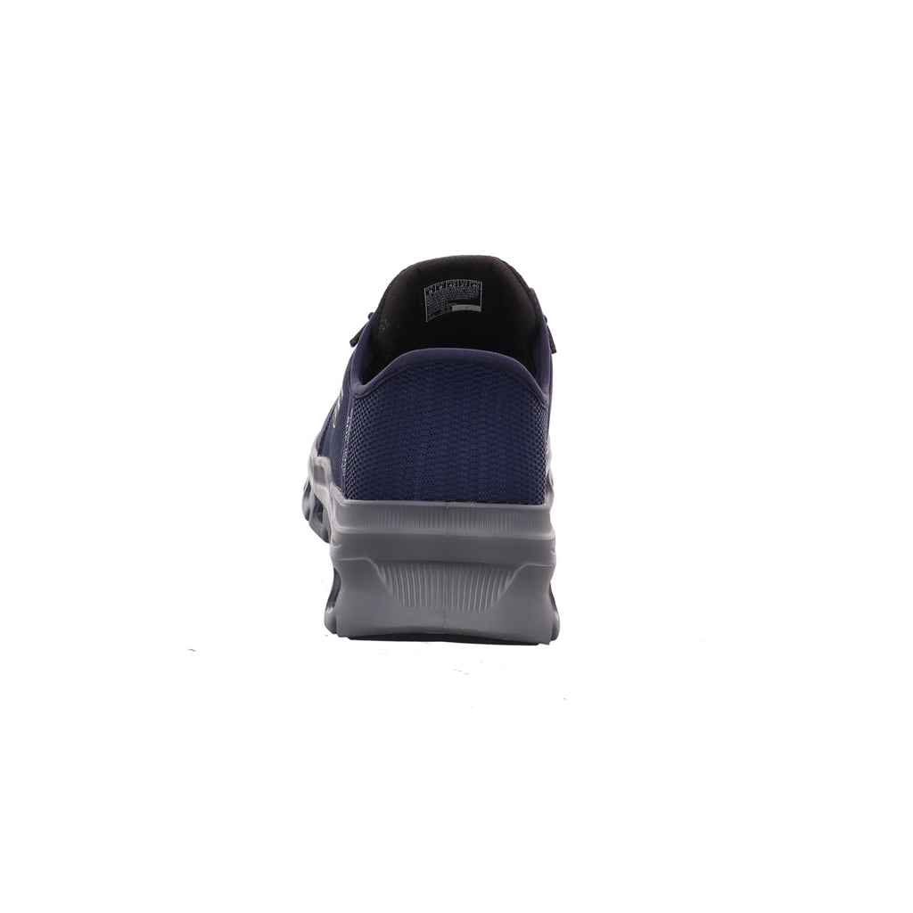 Skechers |