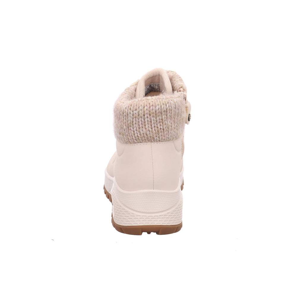 Skechers |