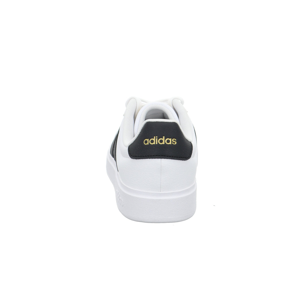 Adidas |