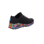 Skechers |
