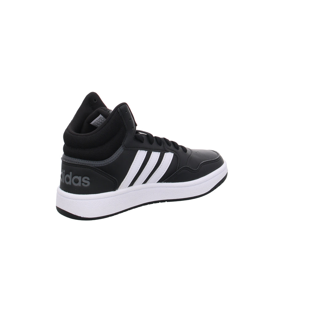 Adidas |