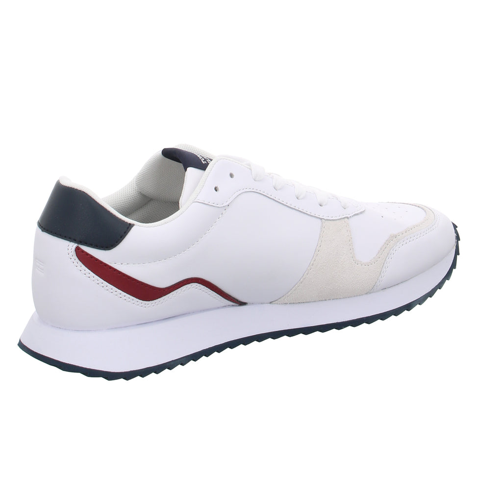 Tommy Hilfiger |