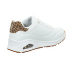 Skechers |