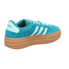 Adidas |