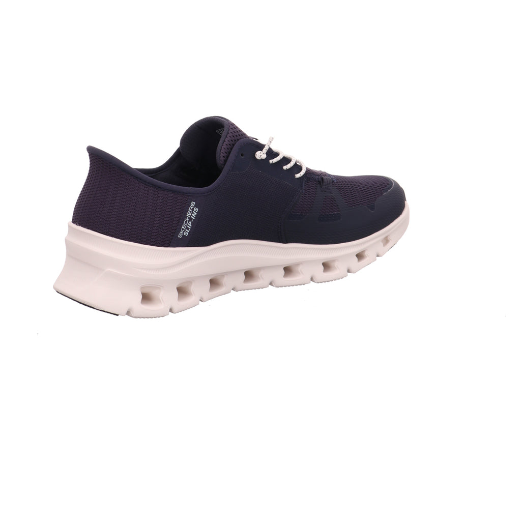 Skechers |