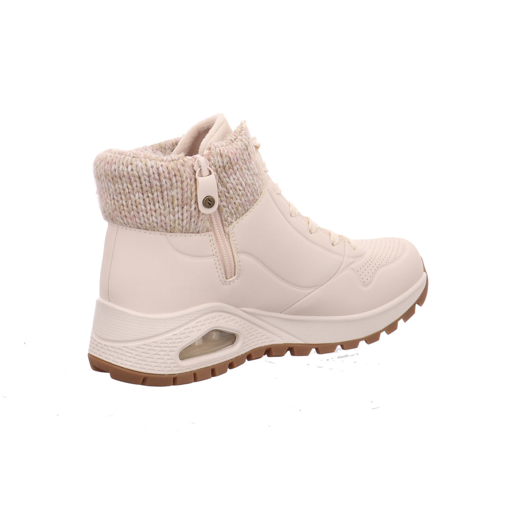 Skechers |