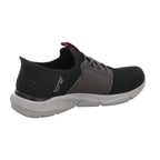 Skechers |