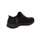 Skechers |
